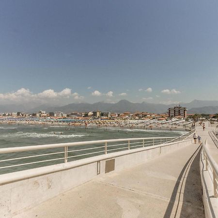 Sul Mare Apartman Lido di Camaiore Kültér fotó