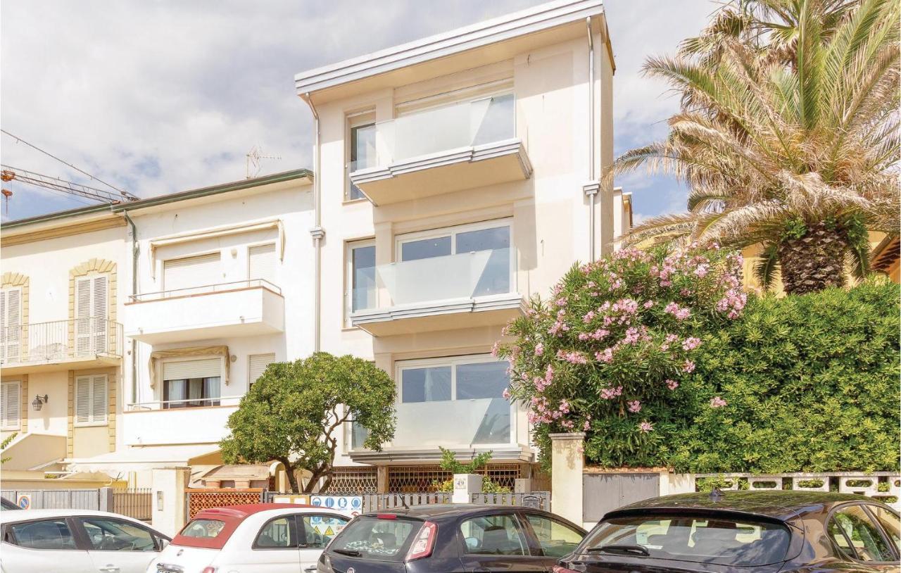 Sul Mare Apartman Lido di Camaiore Kültér fotó