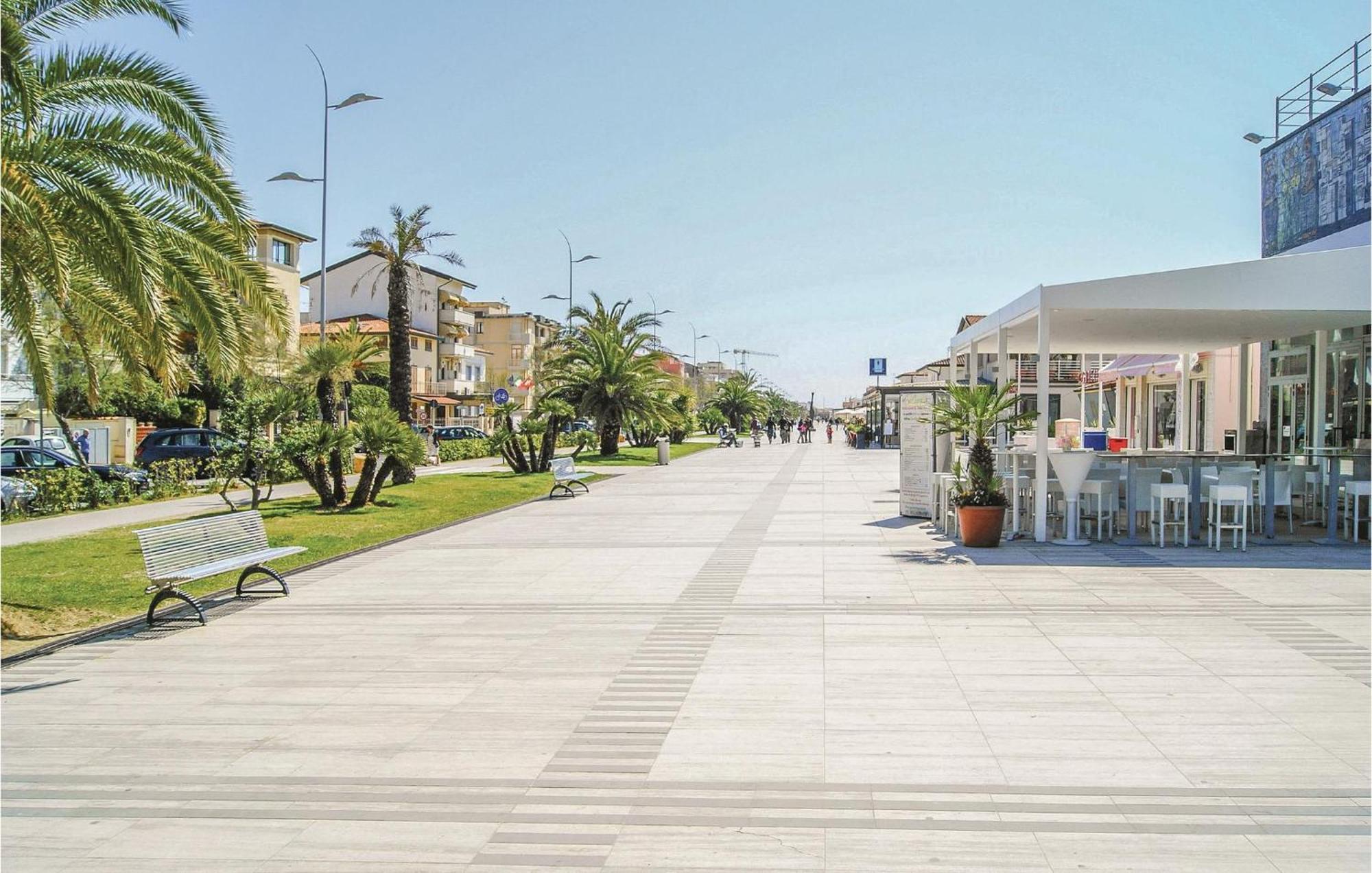 Sul Mare Apartman Lido di Camaiore Kültér fotó